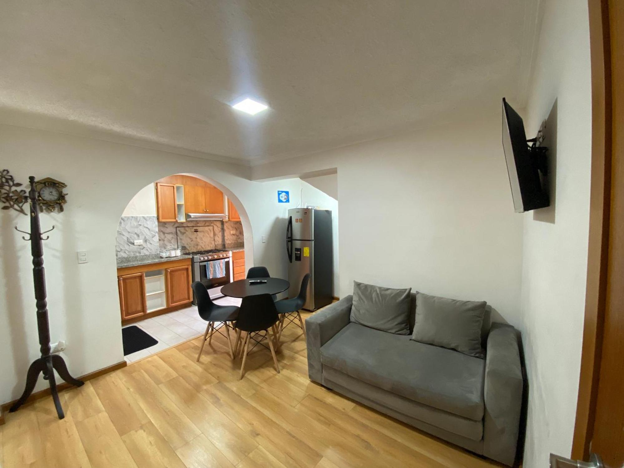 Bella Suite En Zona Exclusiva De Cuenca Para 6 Personas II 외부 사진